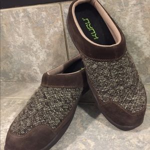 Kuru Men's Slippers, size 12 (Draft-House Shoe)